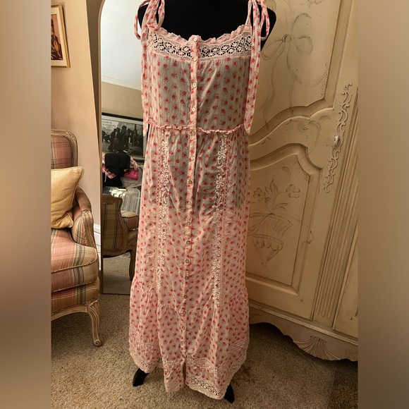 Beautiful floral print LoveShackFancy summer dress - Picture 7 of 7